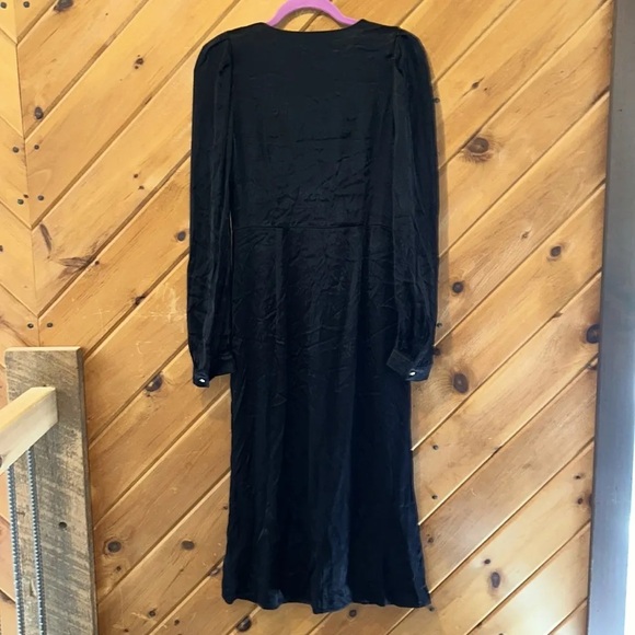 En Saison Black Long Sleeve Satin VNeck Crystal Button Midi Dress - Picture 6 of 6